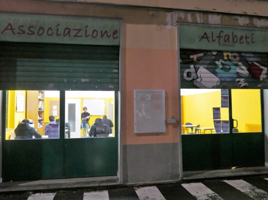 scuola serale ripresa da via abbiate