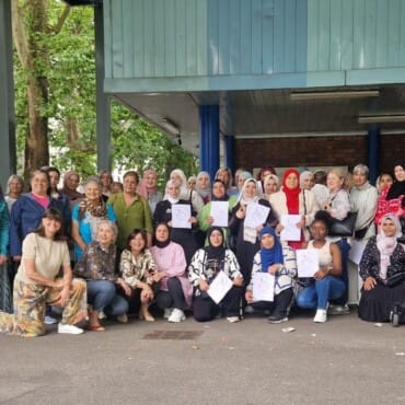 consegna attestati scuola donne in piazzale selinunte